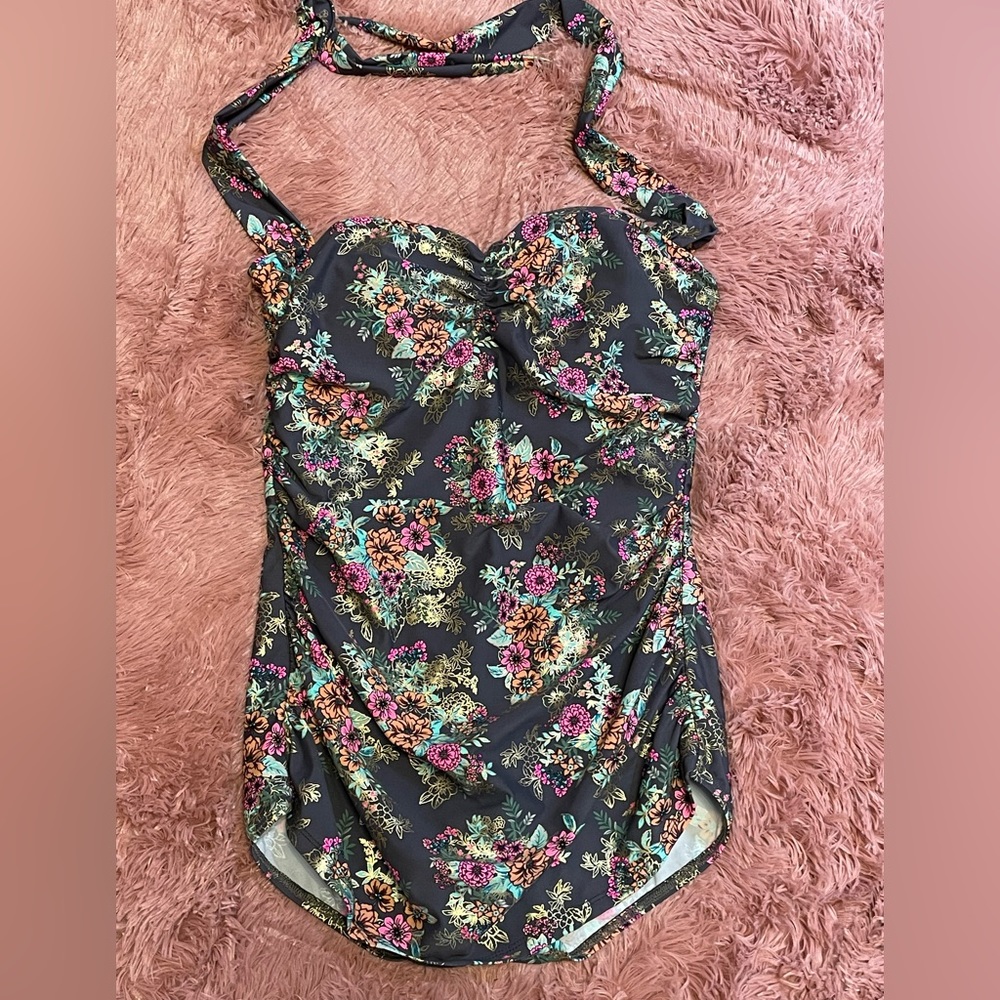 Esther Williams size 16  gray floral unique vintage new Beach swimsuit retro